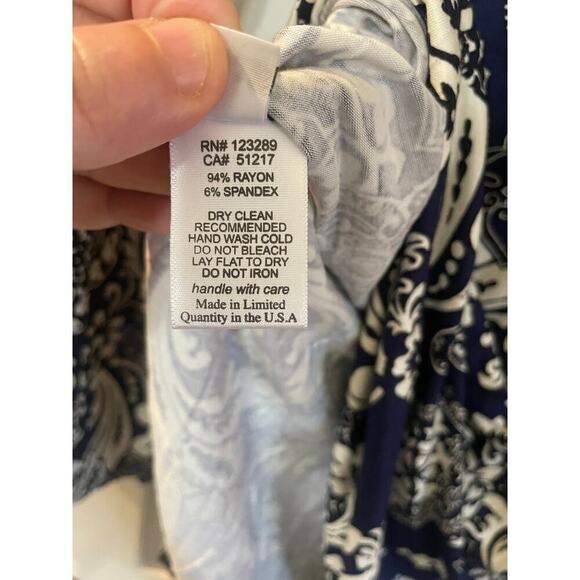 NWT Michael Lauren Kyle Paisley Navy and White long sleeved dress size Medium - Picture 9 of 9